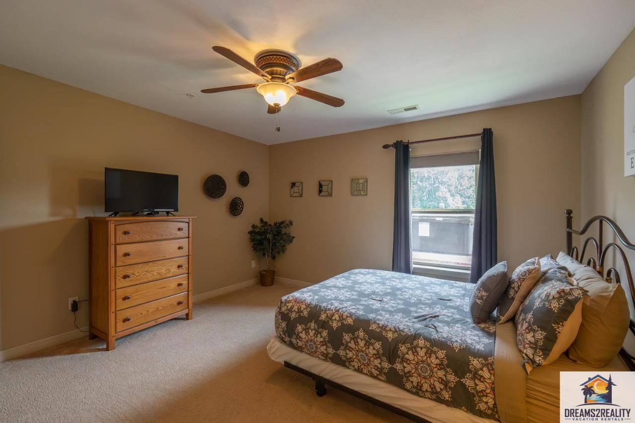4Br Walk-In - Foosball Table - Hot Tub - Fire Pit - Free Tickets Included - Dv166 布蘭森 外观 照片